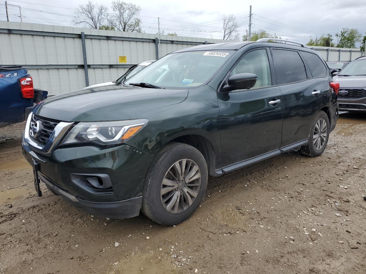 NISSAN PATHFINDER 2018