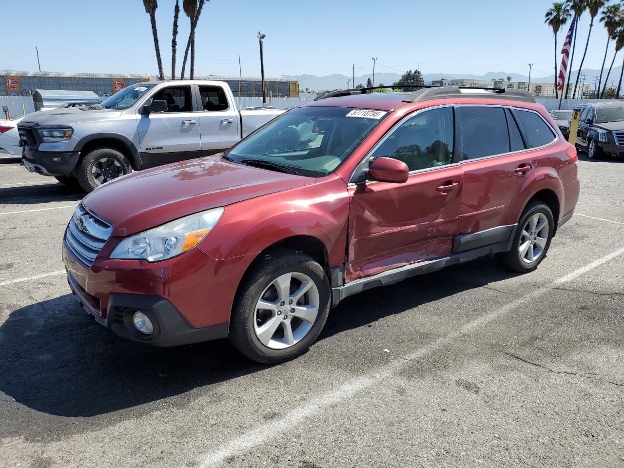 SUBARU OUTBACK 2. 2013