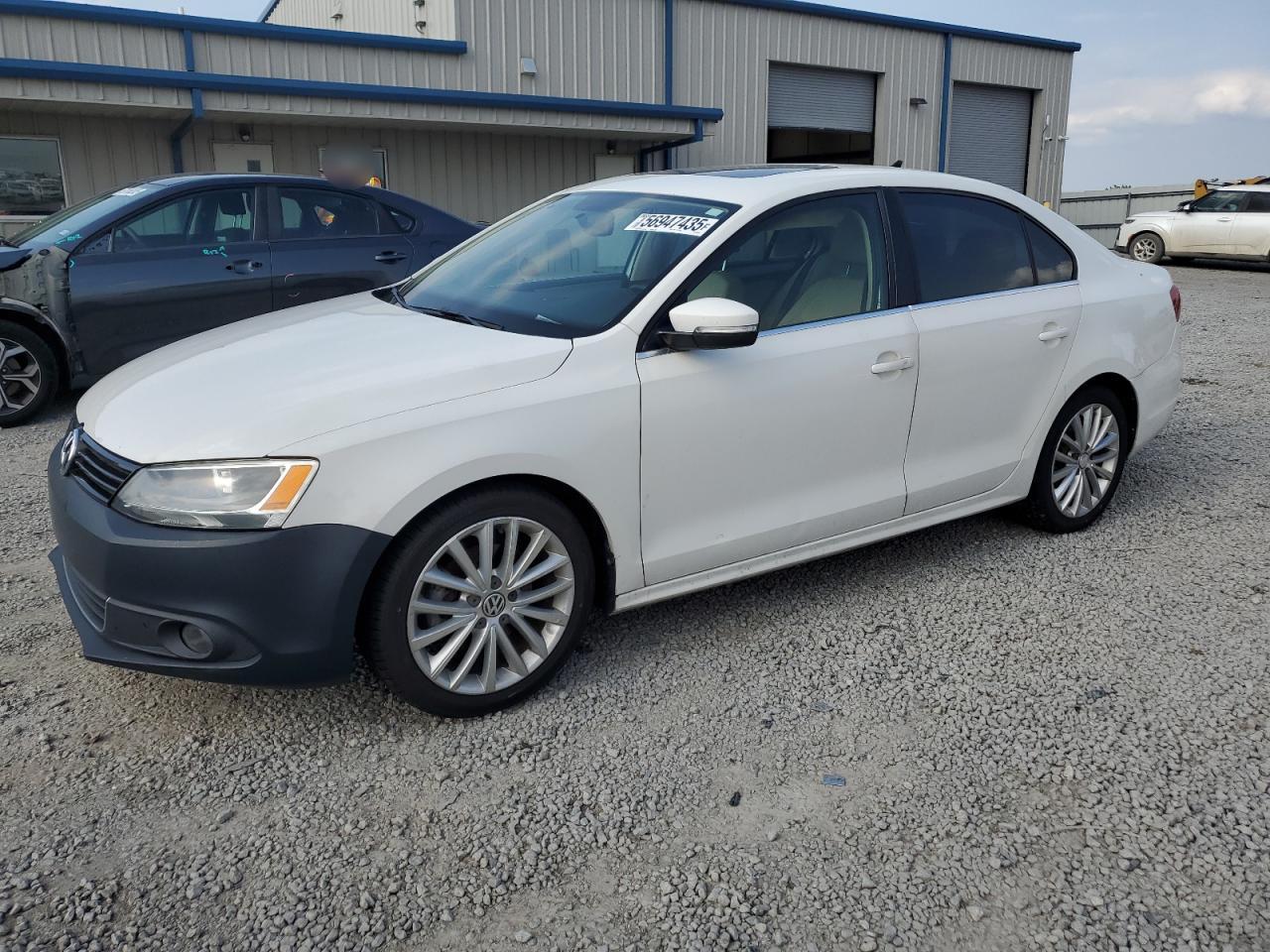 VOLKSWAGEN JETTA SEL 2011