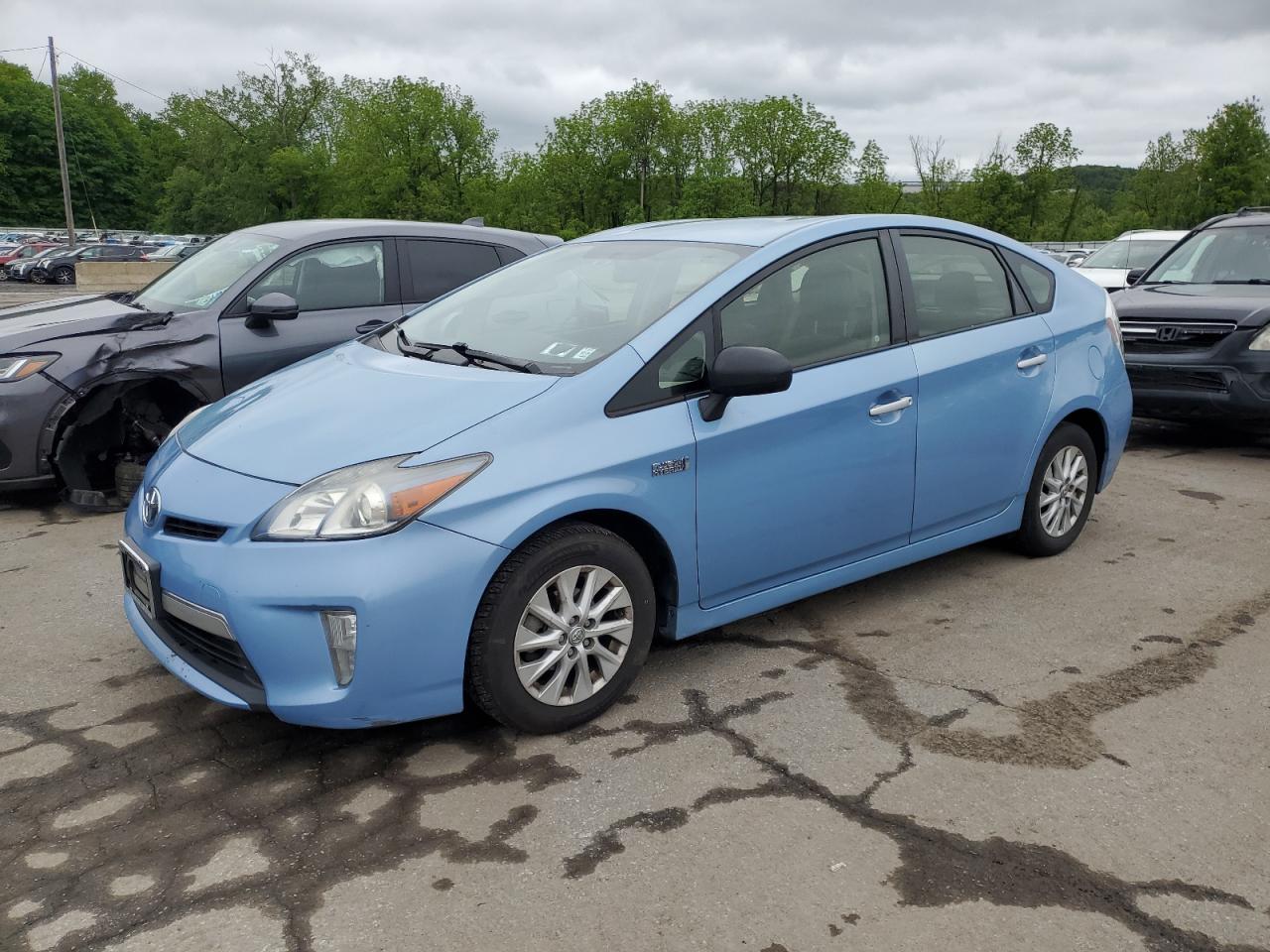 TOYOTA PRIUS PLUG 2012