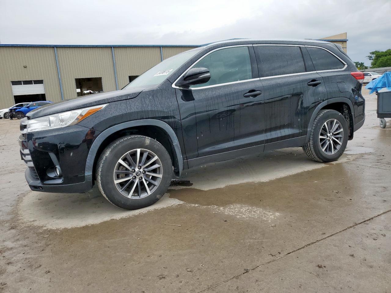 TOYOTA HIGHLANDER 2019