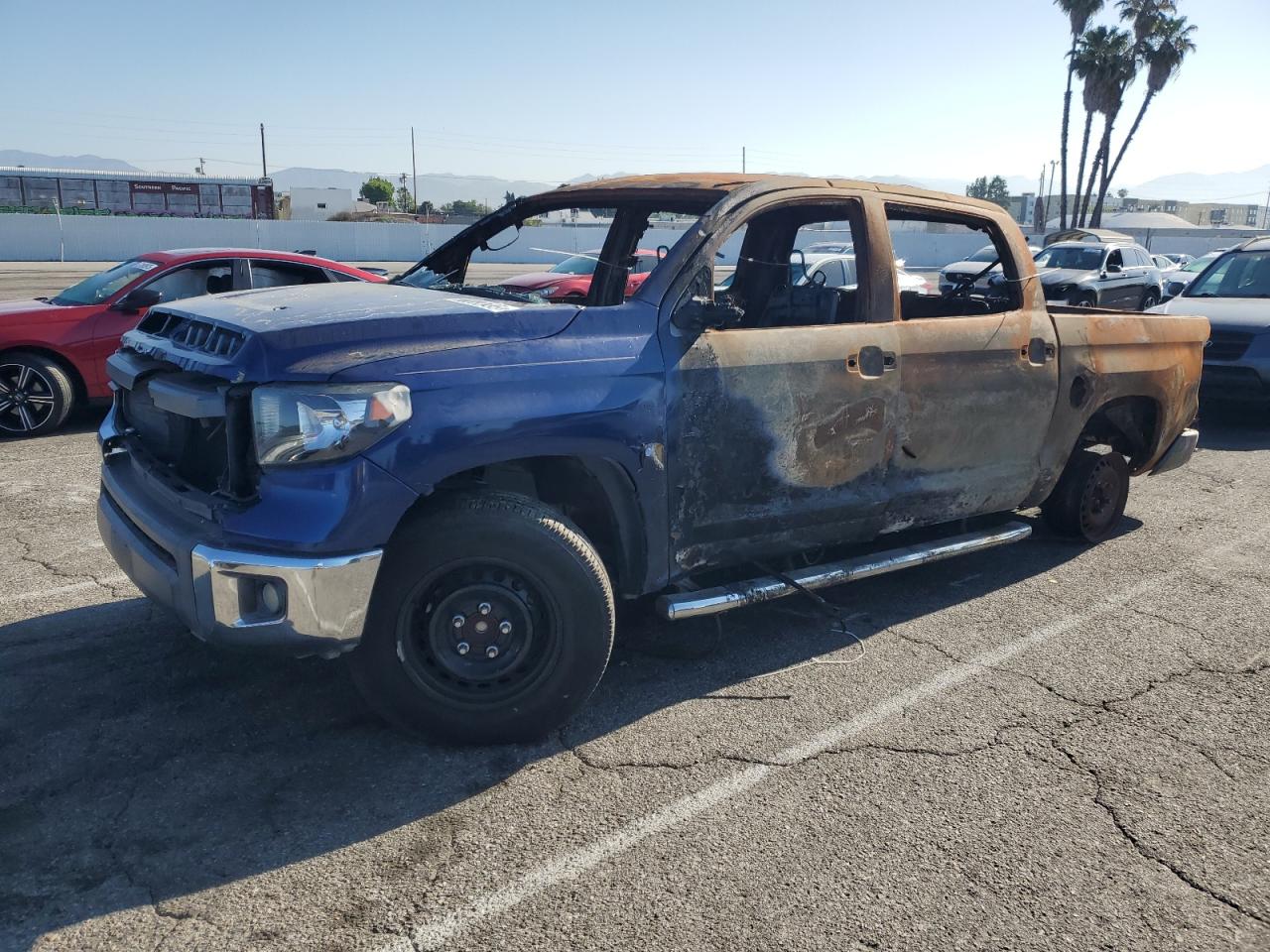 TOYOTA TUNDRA CRE 2015