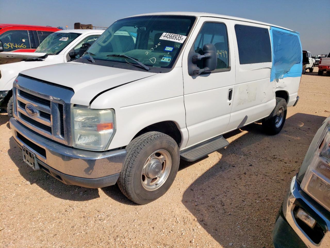 FORD ECONOLINE 2010