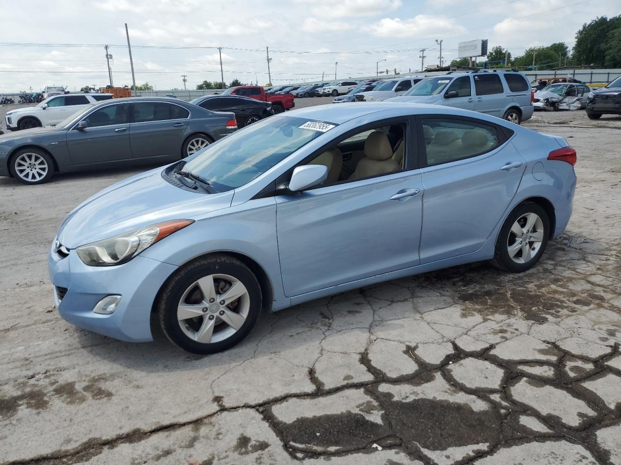 HYUNDAI ELANTRA GL 2012