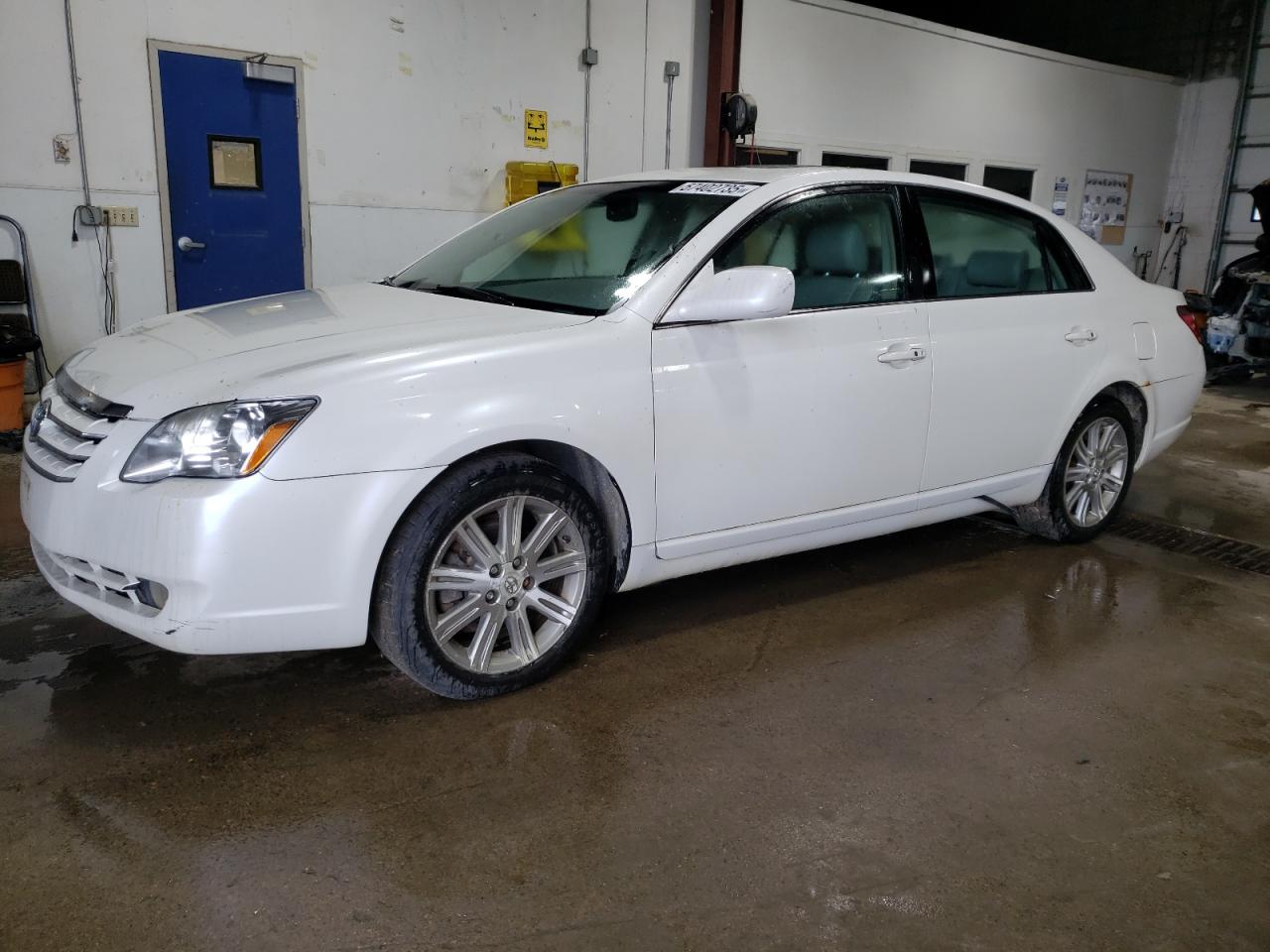 TOYOTA AVALON XL 2006