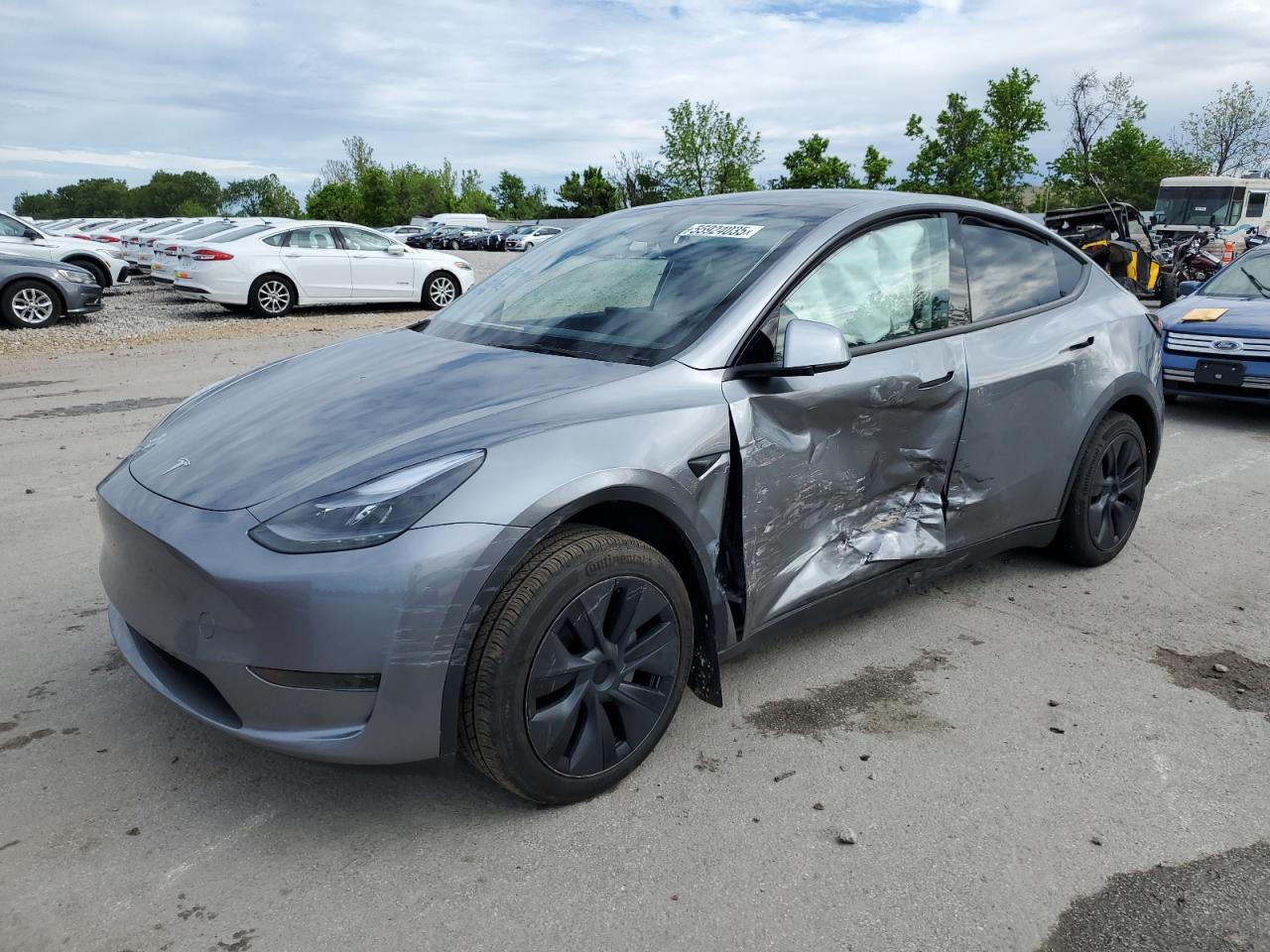 TESLA MODEL Y 2025