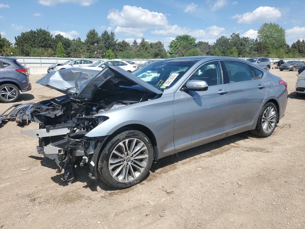 HYUNDAI GENESIS 3. 2015