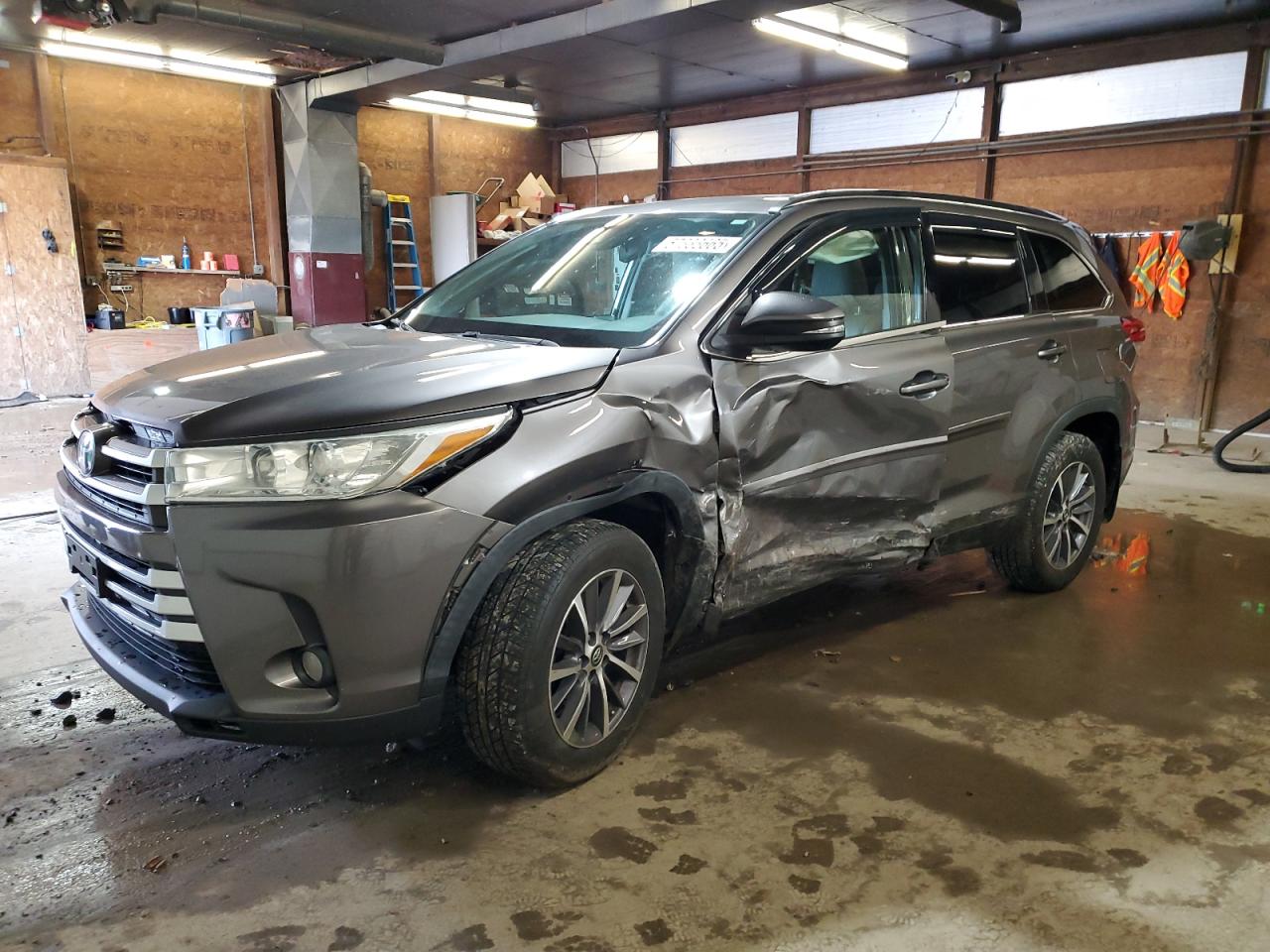 TOYOTA HIGHLANDER 2019