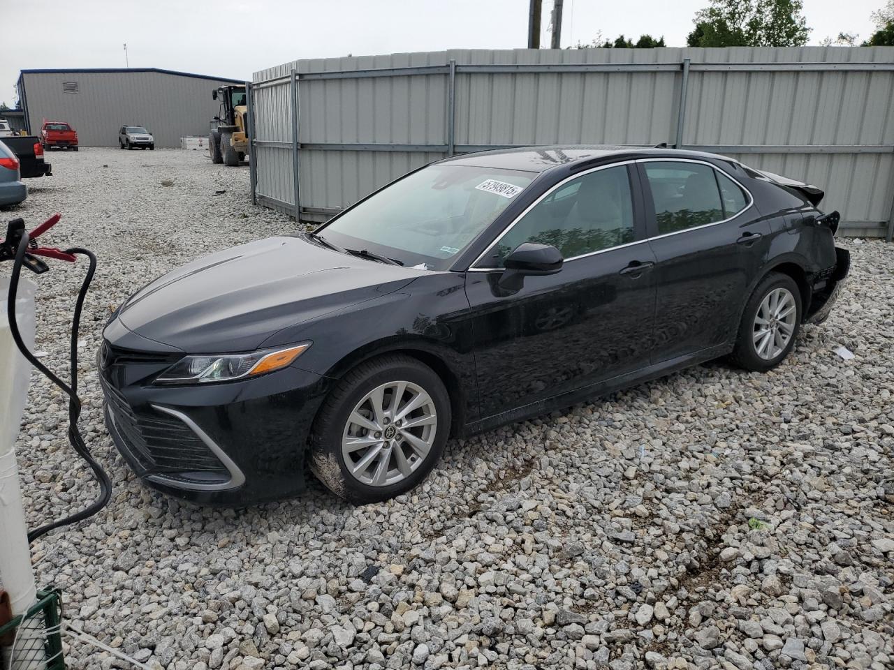 TOYOTA CAMRY LE 2021
