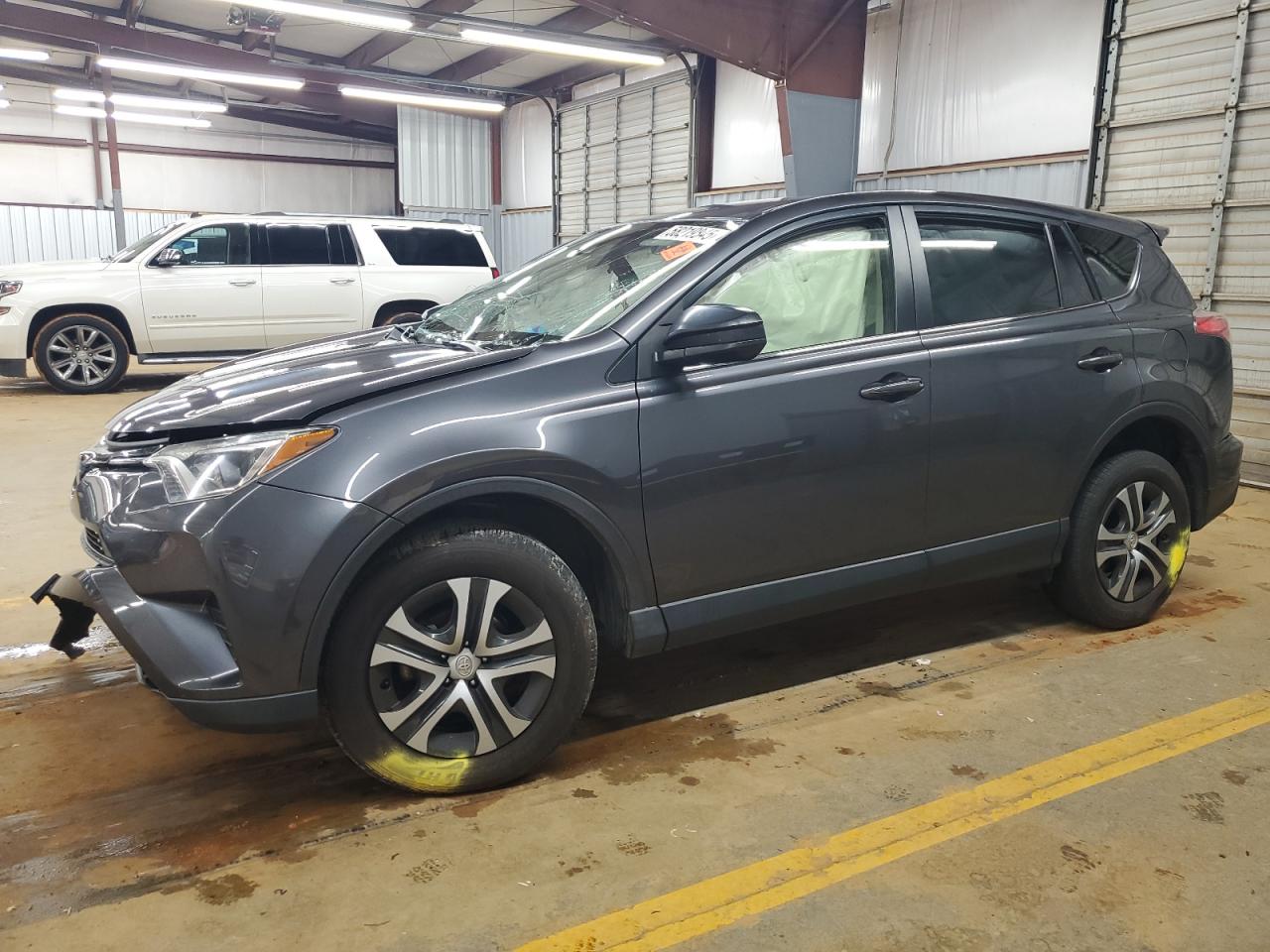 TOYOTA RAV4 LE 2018