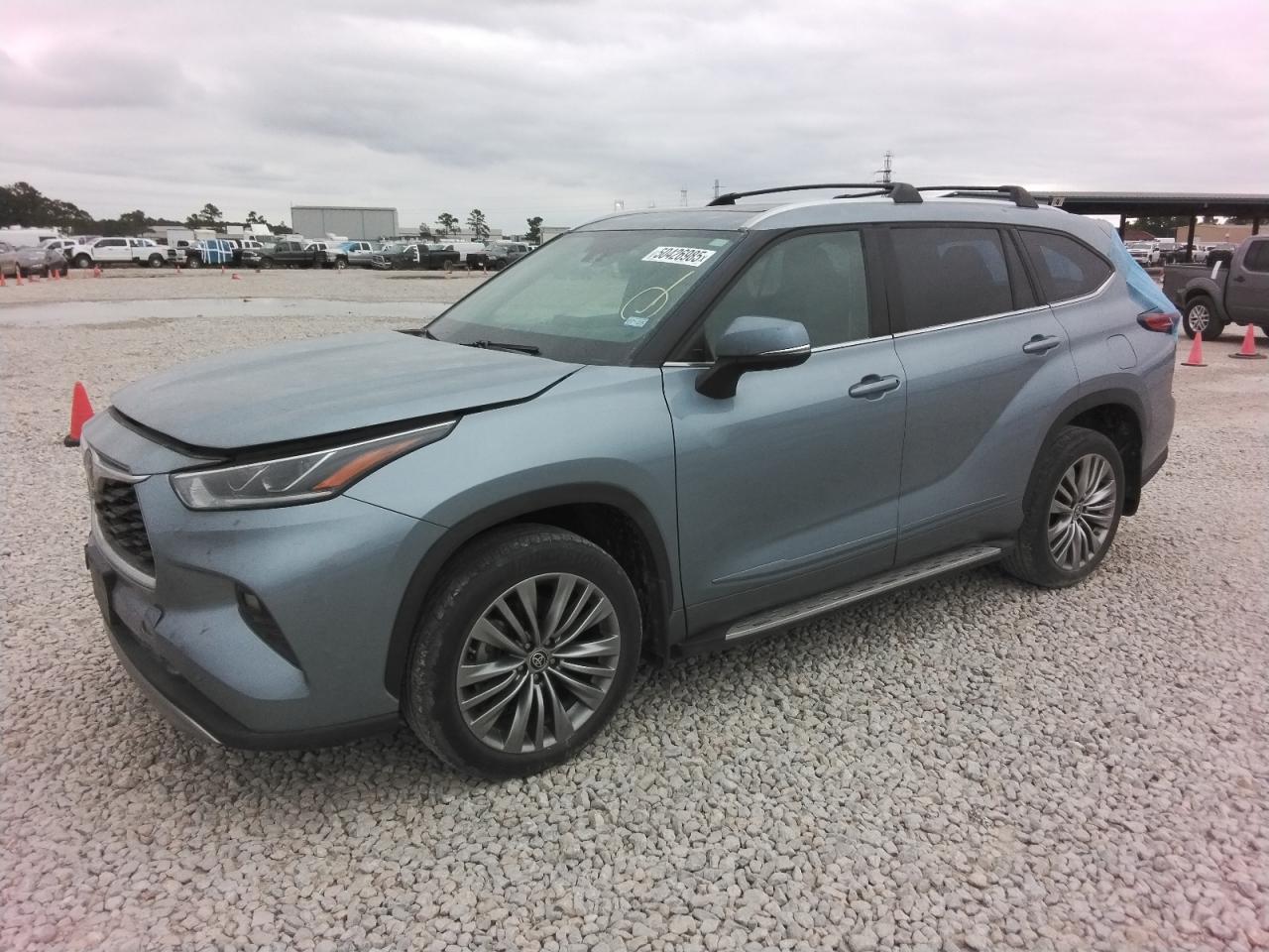 TOYOTA HIGHLANDER 2021