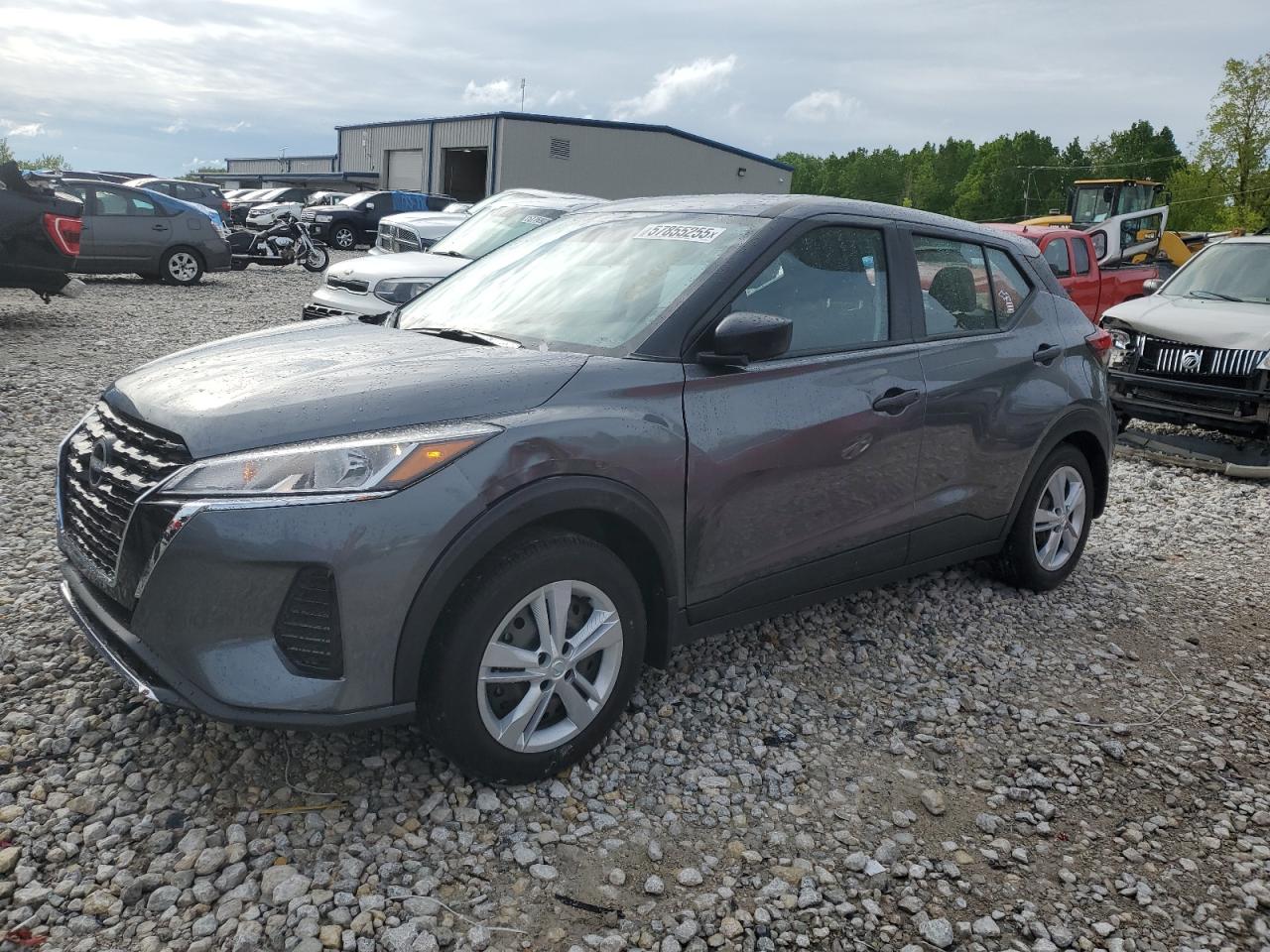 NISSAN KICKS S 2024