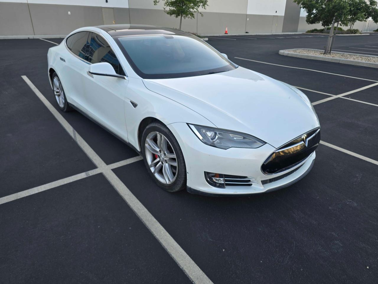 TESLA MODEL S 2012
