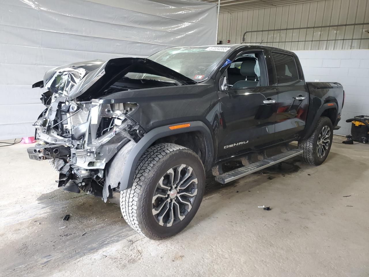 GMC CANYON DEN 2024