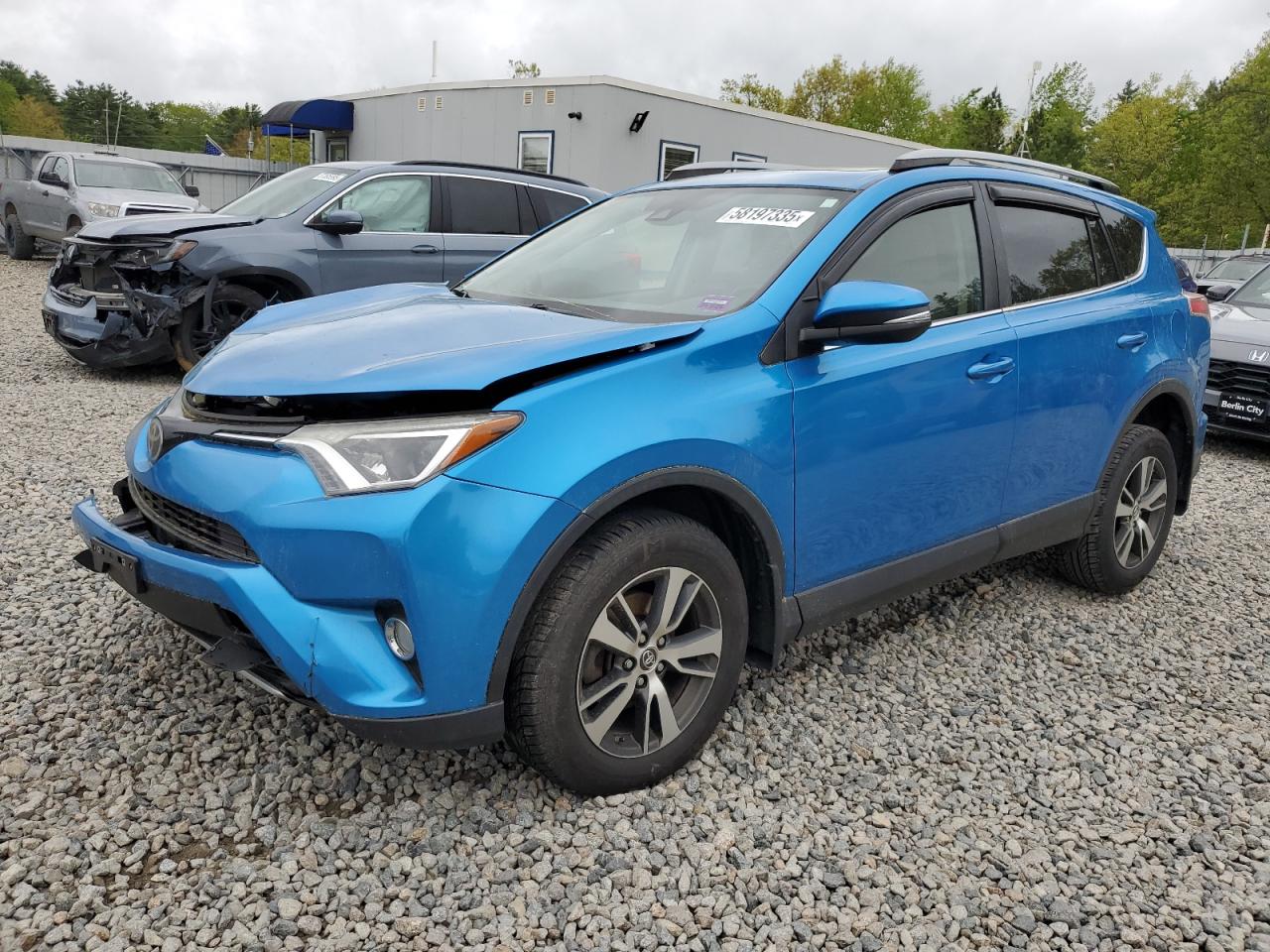 TOYOTA RAV4 XLE 2017