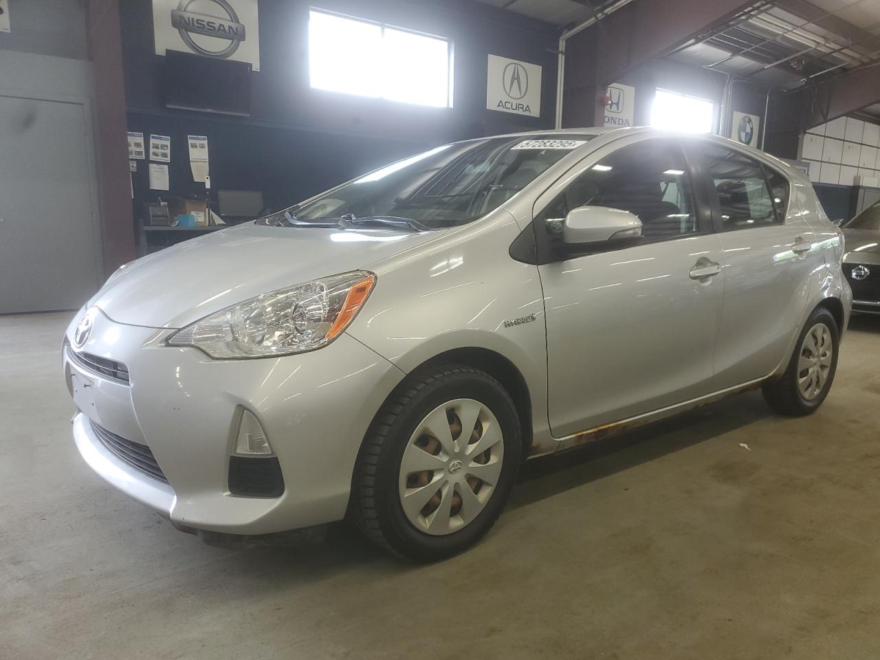 TOYOTA PRIUS C 2014
