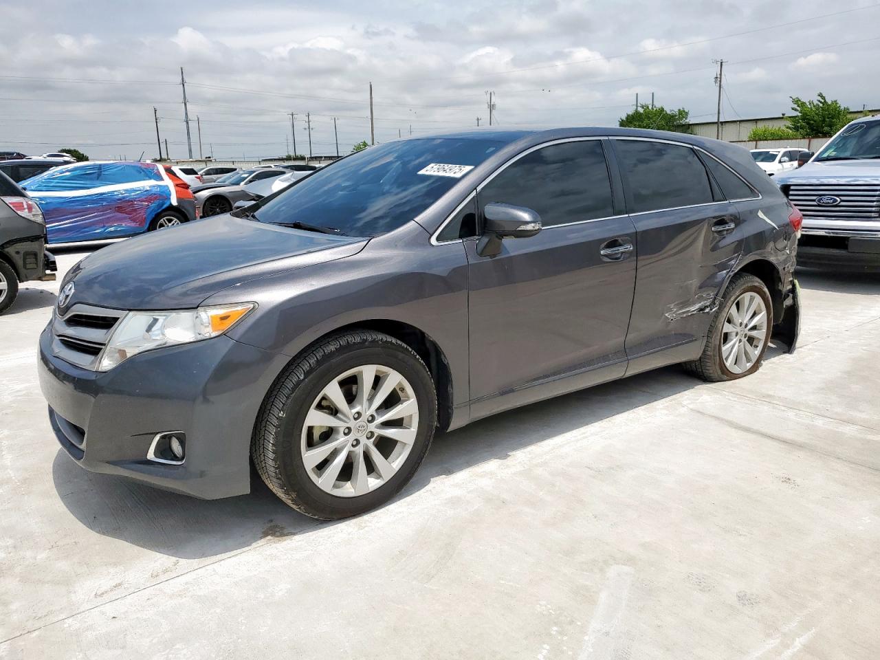 TOYOTA VENZA LE 2015
