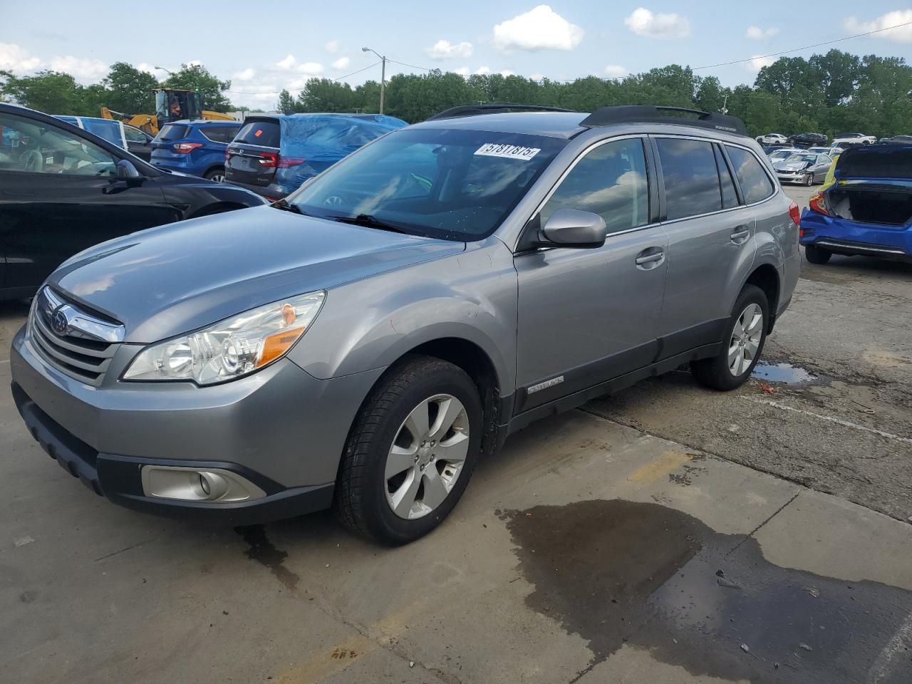 SUBARU OUTBACK 2. 2011