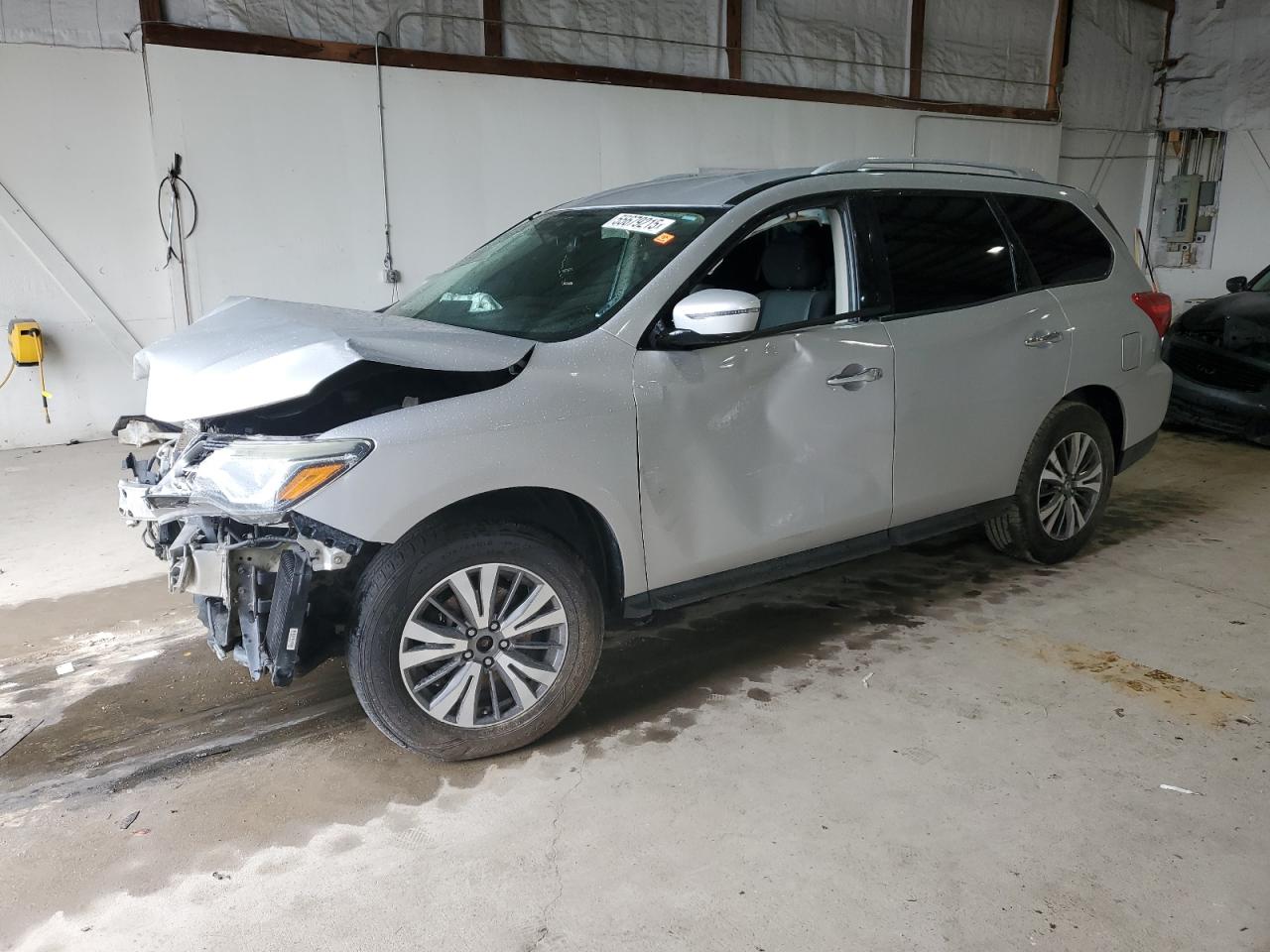 NISSAN PATHFINDER 2017