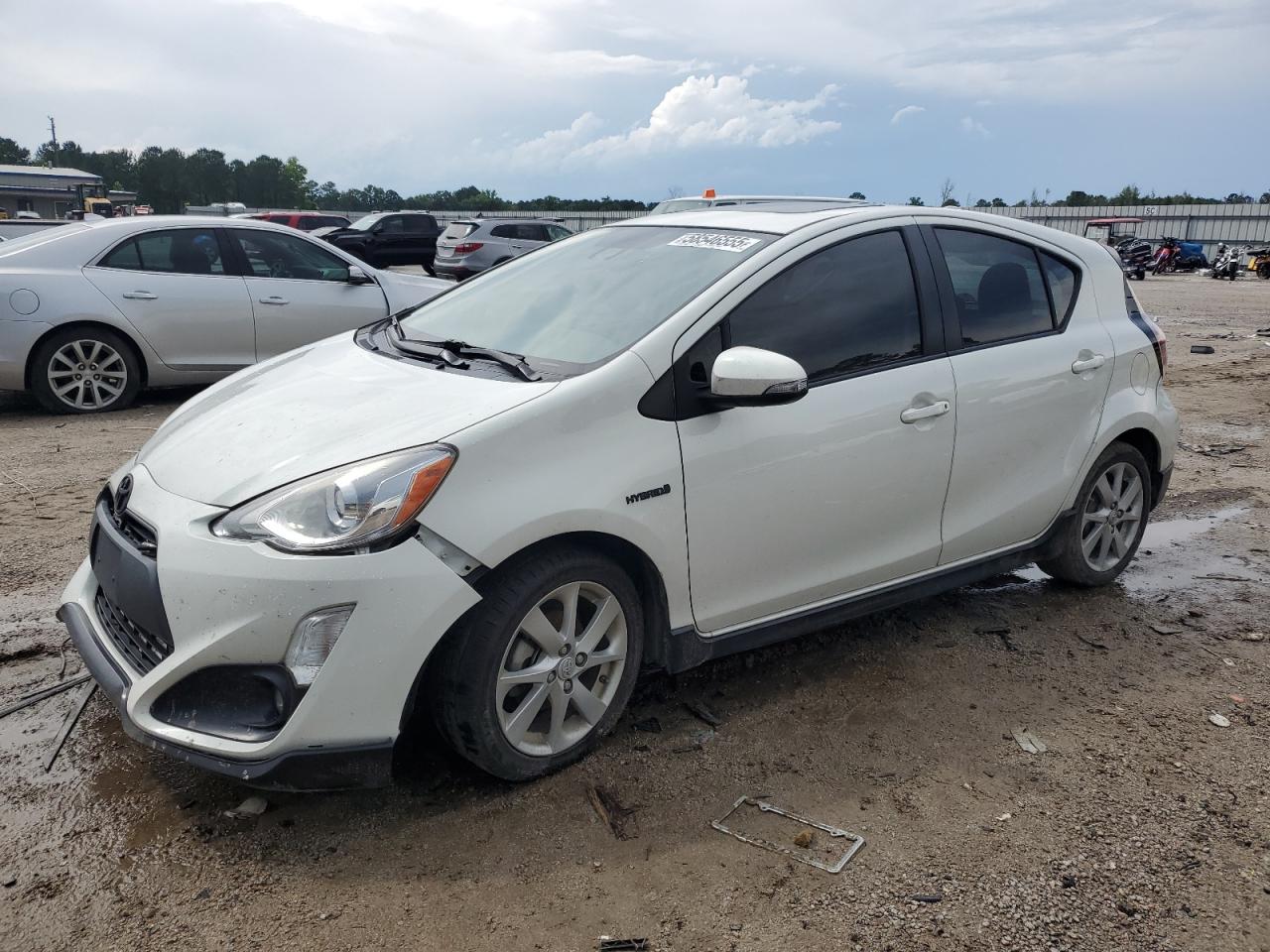 TOYOTA PRIUS C 2017
