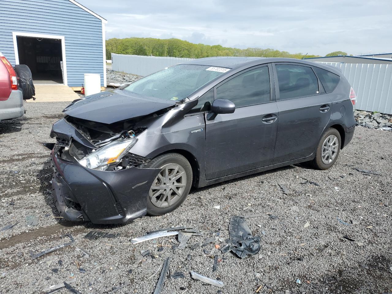TOYOTA PRIUS V 2017