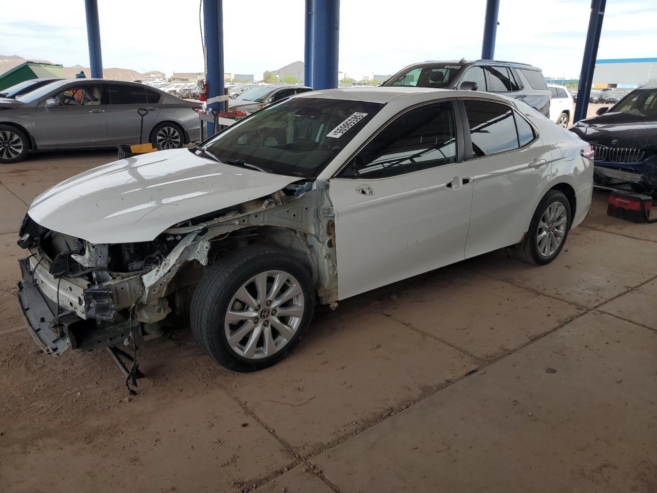 TOYOTA CAMRY LE 2020