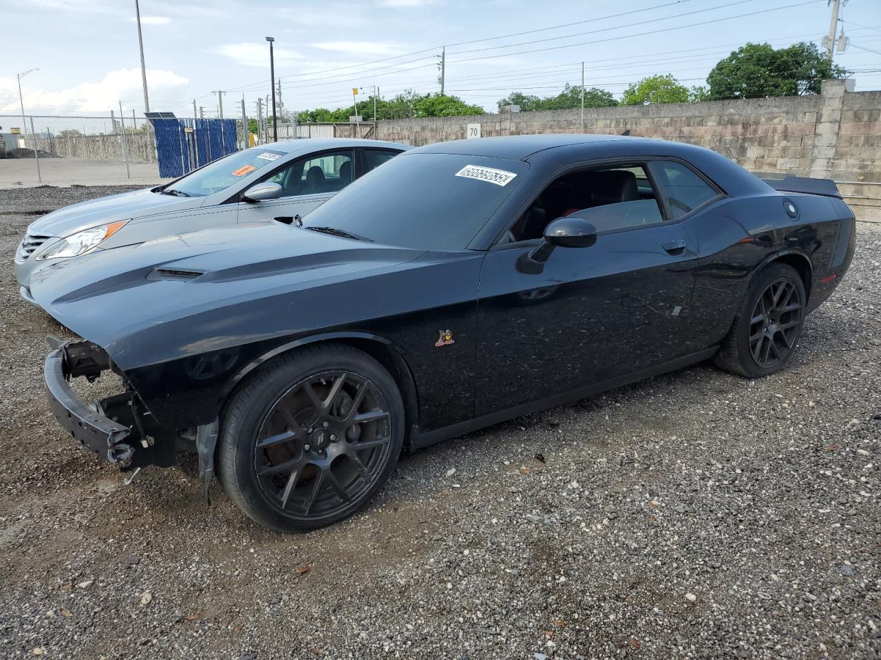 DODGE CHALLENGER 2017