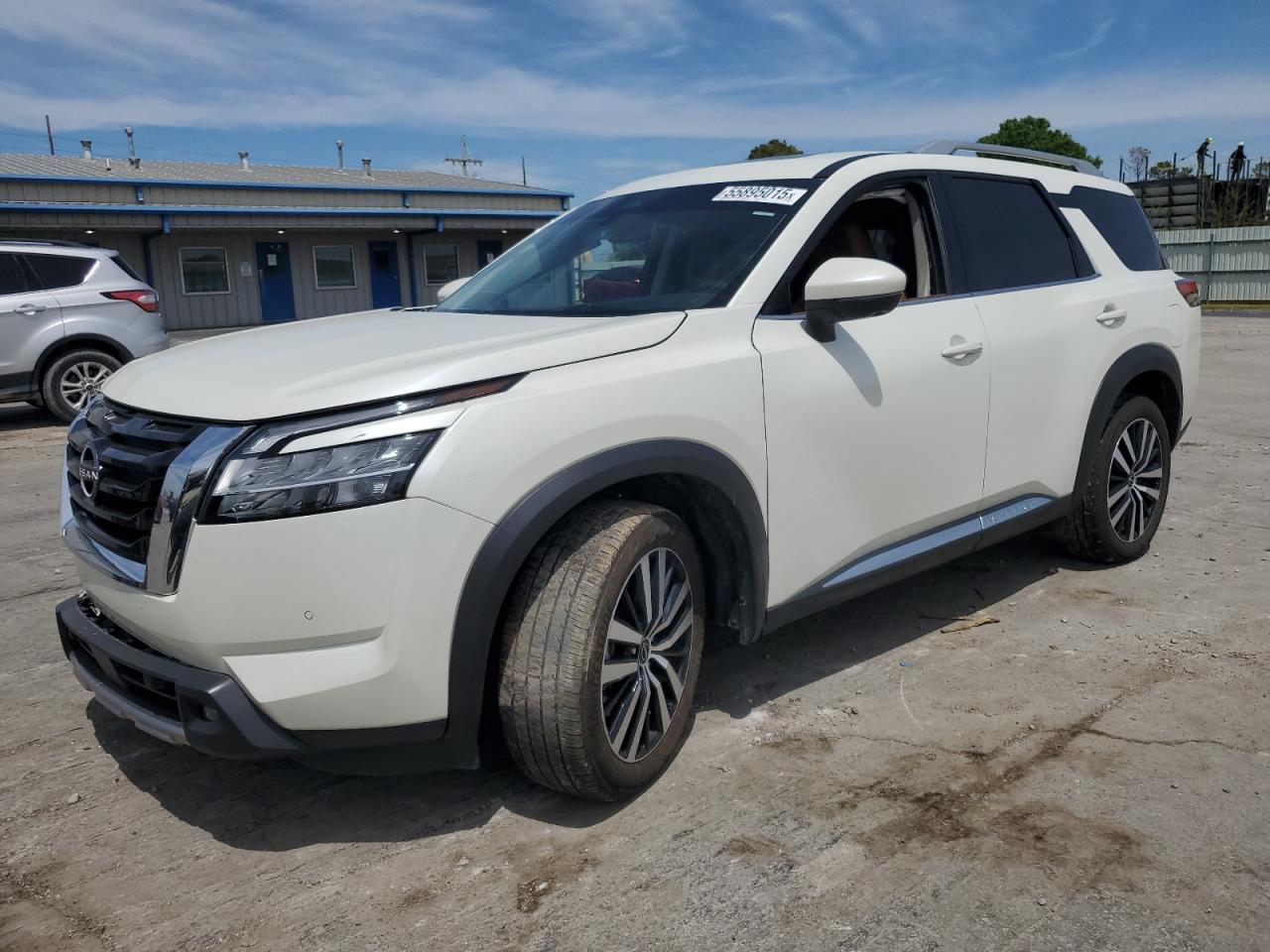 NISSAN PATHFINDER 2023