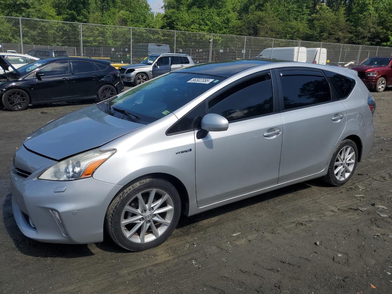 TOYOTA PRIUS V 2012