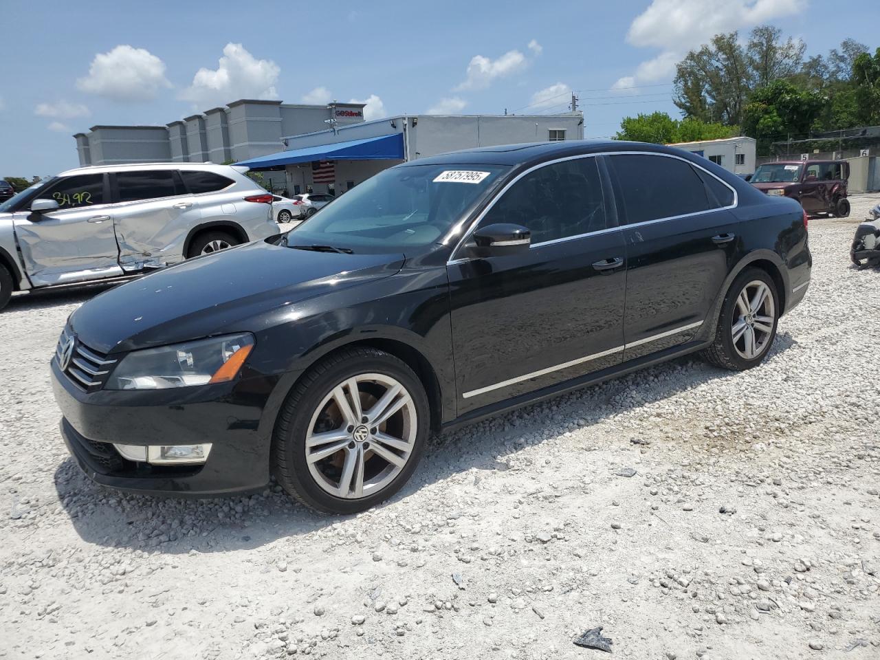 VOLKSWAGEN PASSAT SE 2015