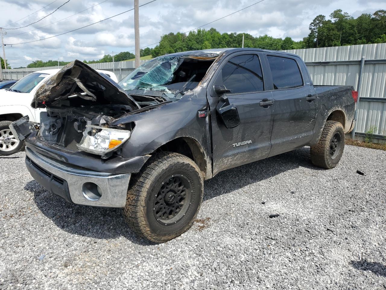 TOYOTA TUNDRA CRE 2013