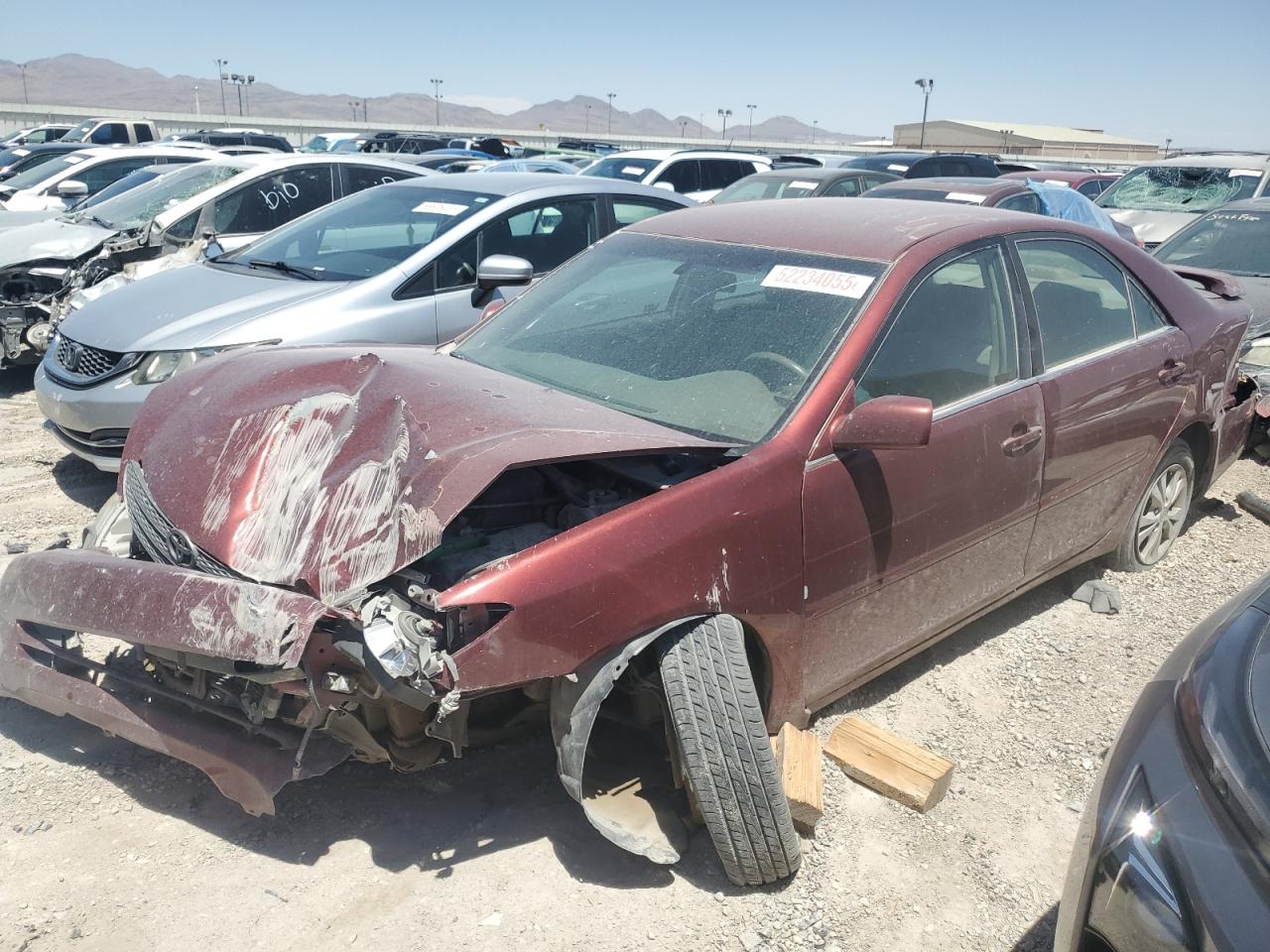 TOYOTA CAMRY LE 2004