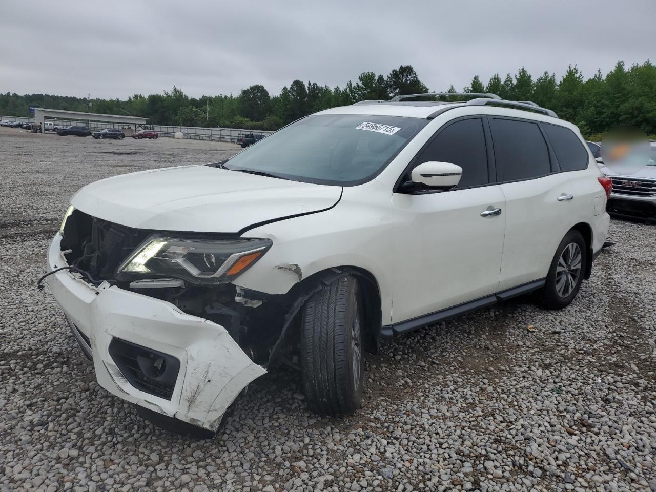 NISSAN PATHFINDER 2017