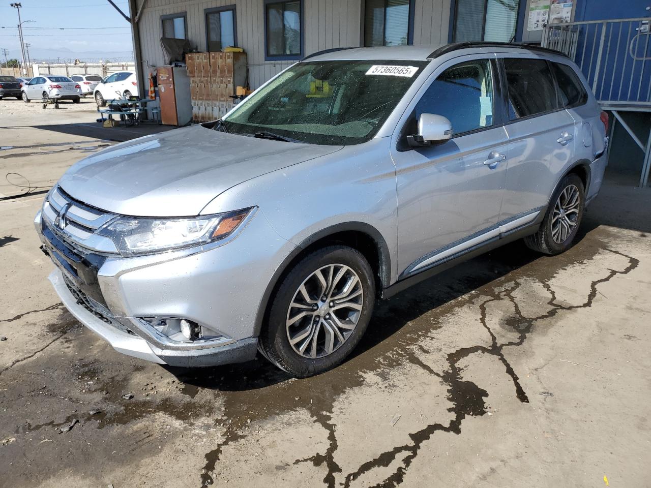 MITSUBISHI OUTLANDER 2016