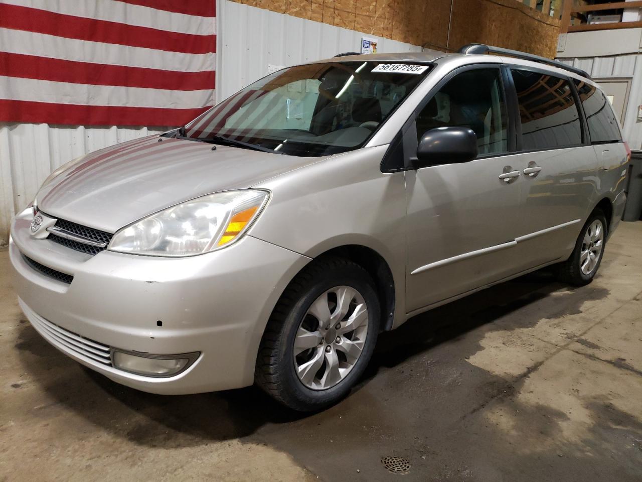 TOYOTA SIENNA CE 2004