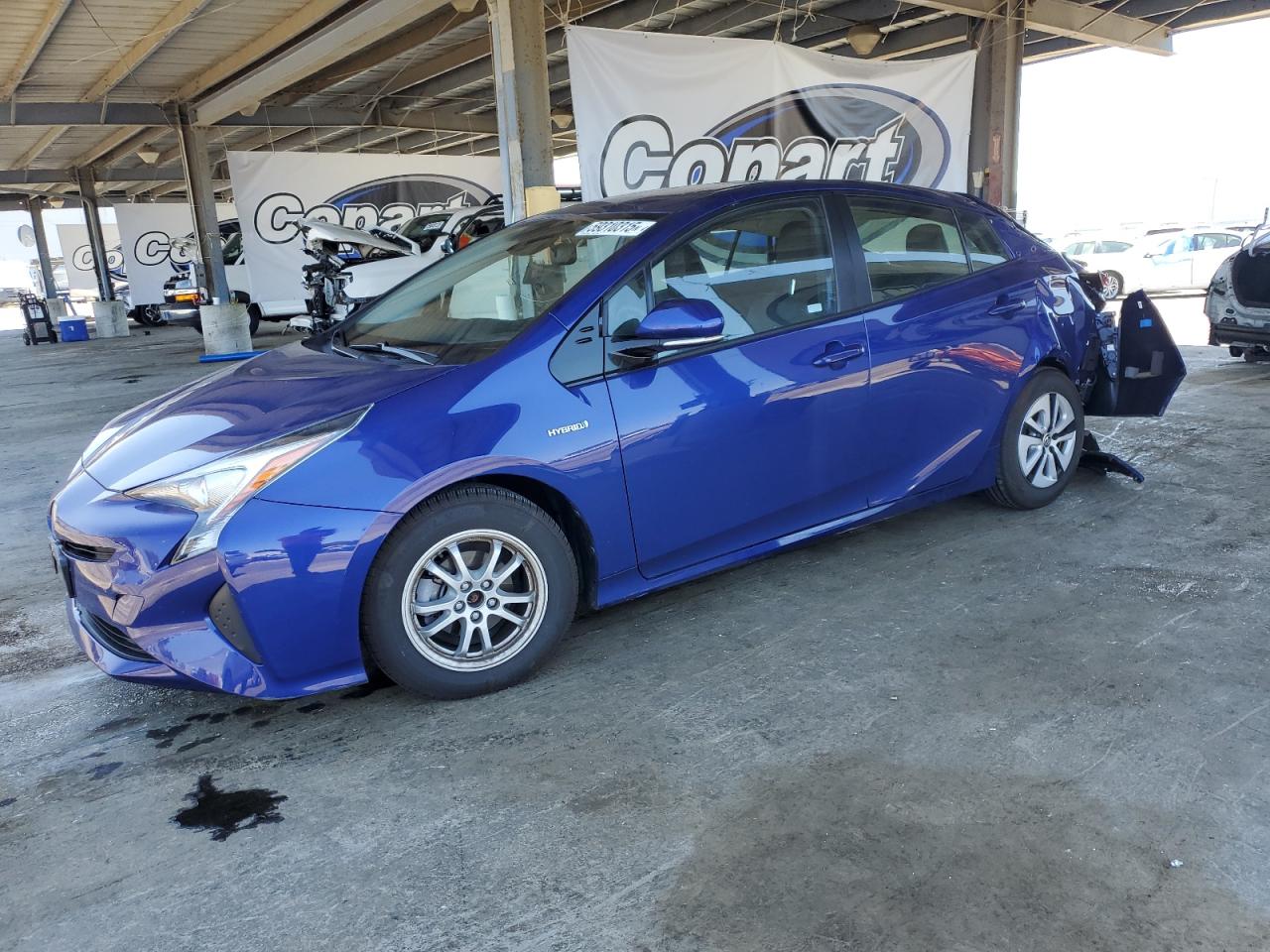 TOYOTA PRIUS 2017