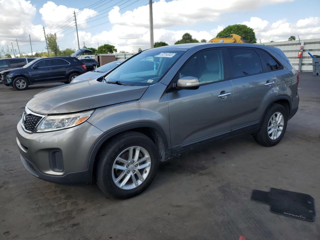 KIA SORENTO LX 2014