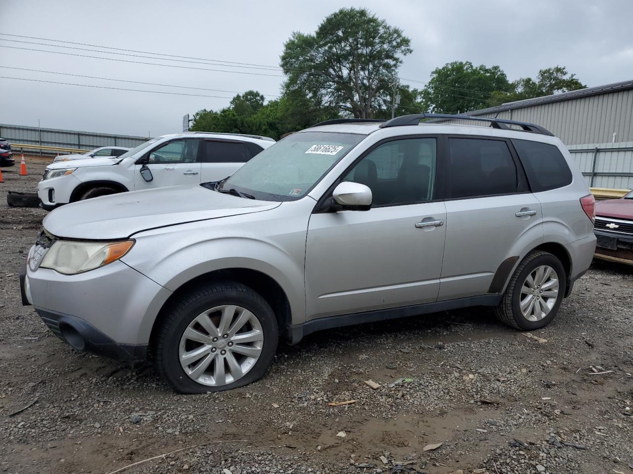 SUBARU FORESTER L 2011