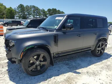 Land Rover Defender 1 2025