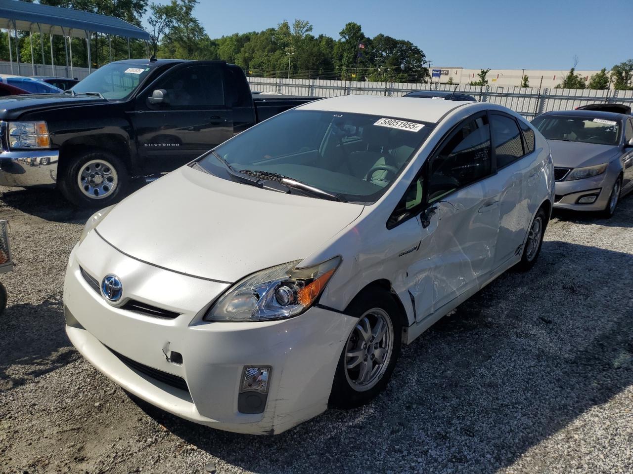 TOYOTA PRIUS 2011