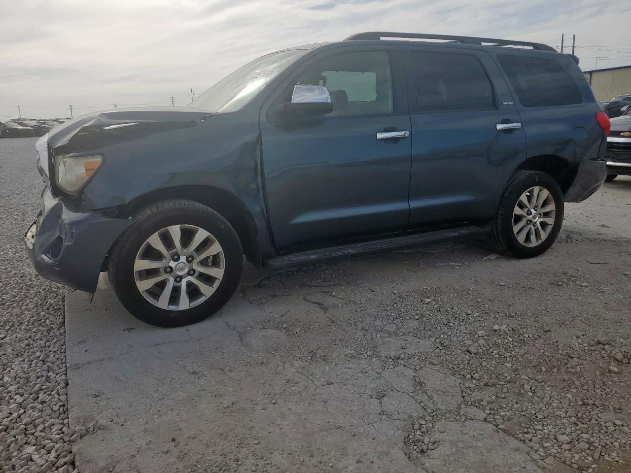 TOYOTA SEQUOIA LI 2010