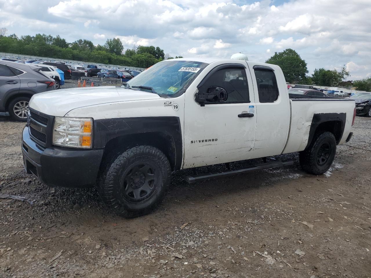 CHEVROLET SILVERADO 2011