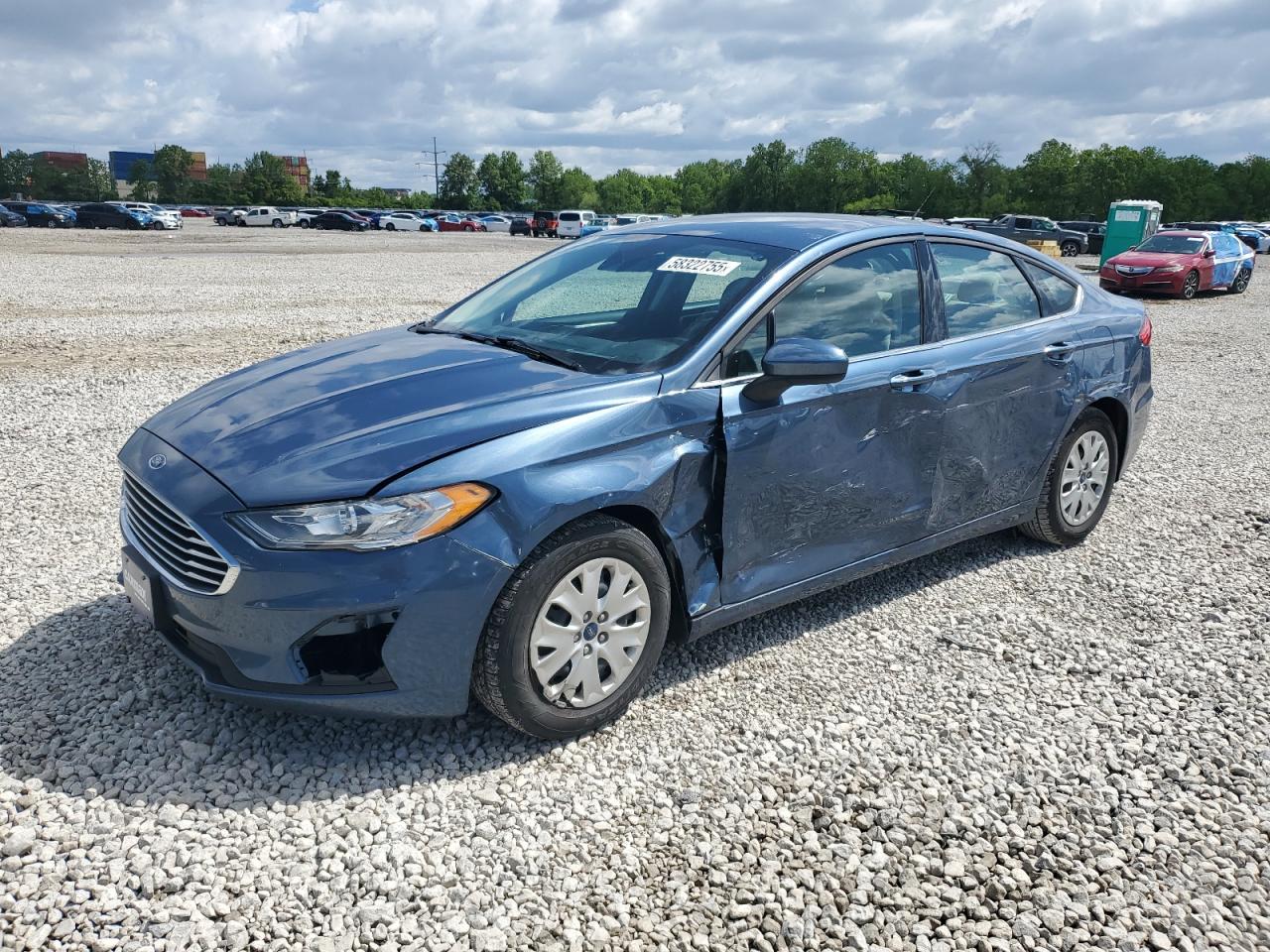 FORD FUSION S 2019