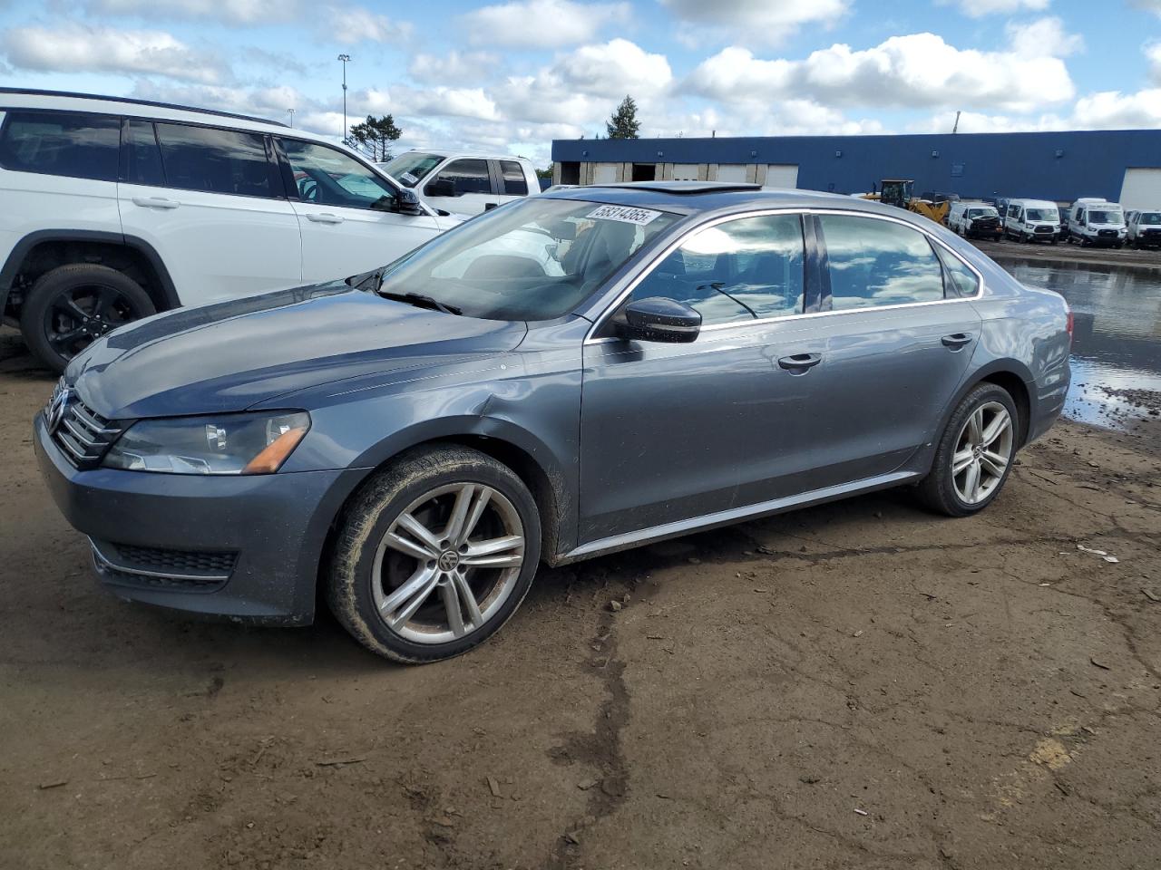 VOLKSWAGEN PASSAT SE 2015