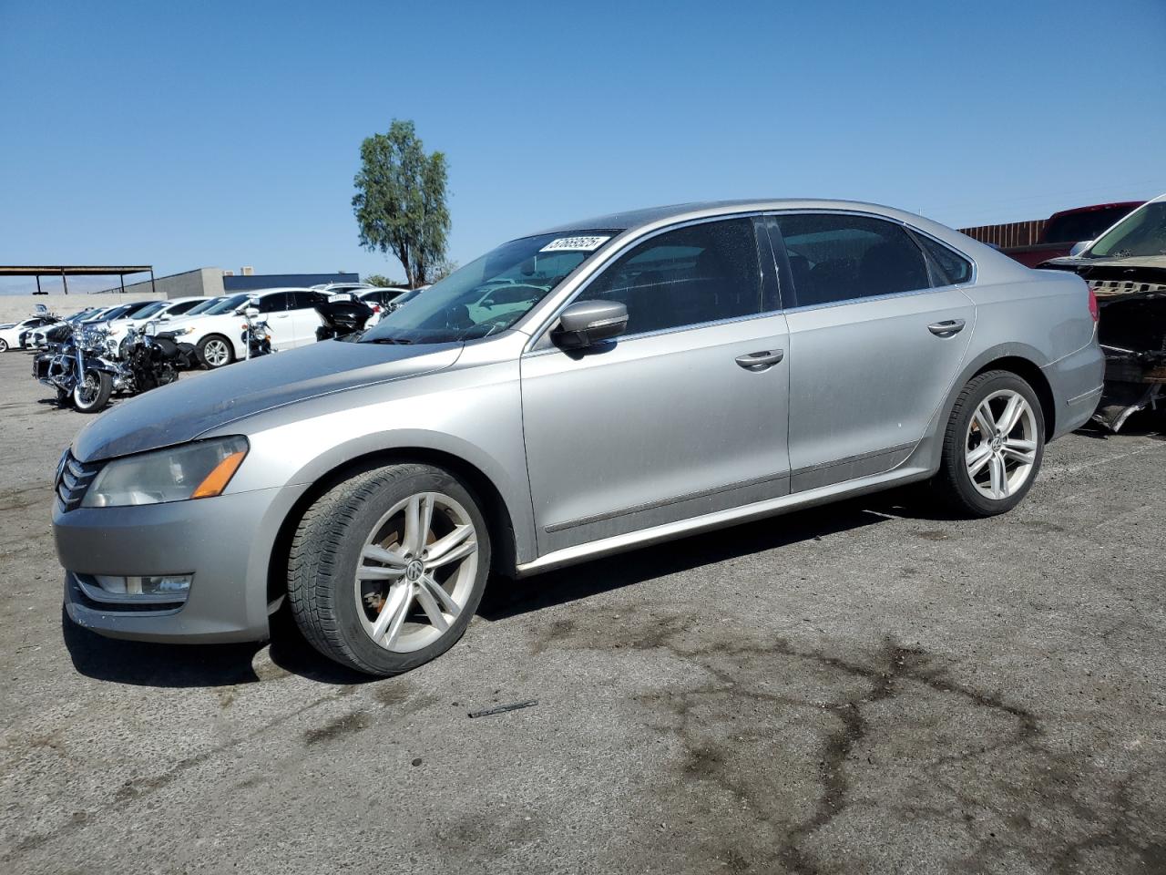 VOLKSWAGEN PASSAT SE 2013