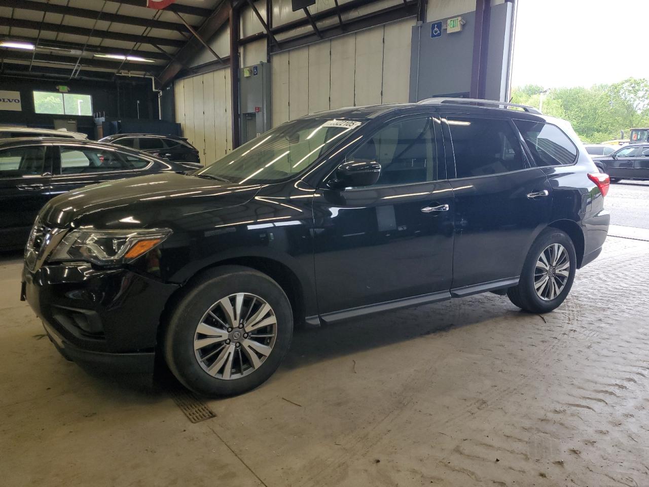 NISSAN PATHFINDER 2018