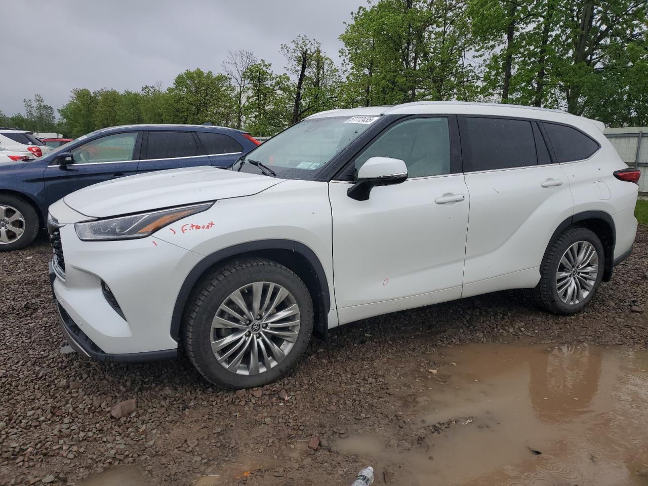 TOYOTA HIGHLANDER 2022