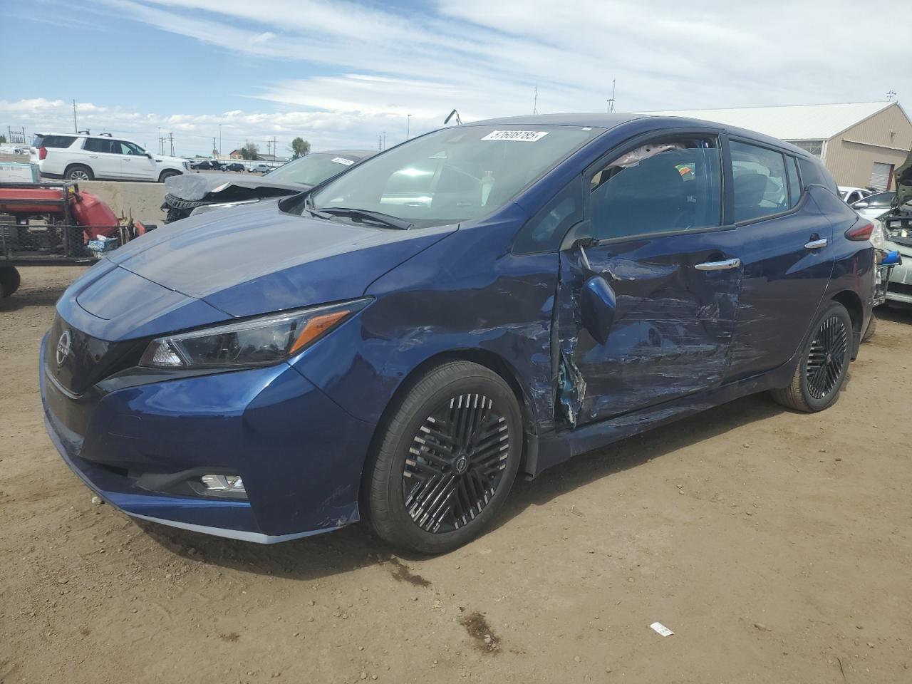 NISSAN LEAF 2025