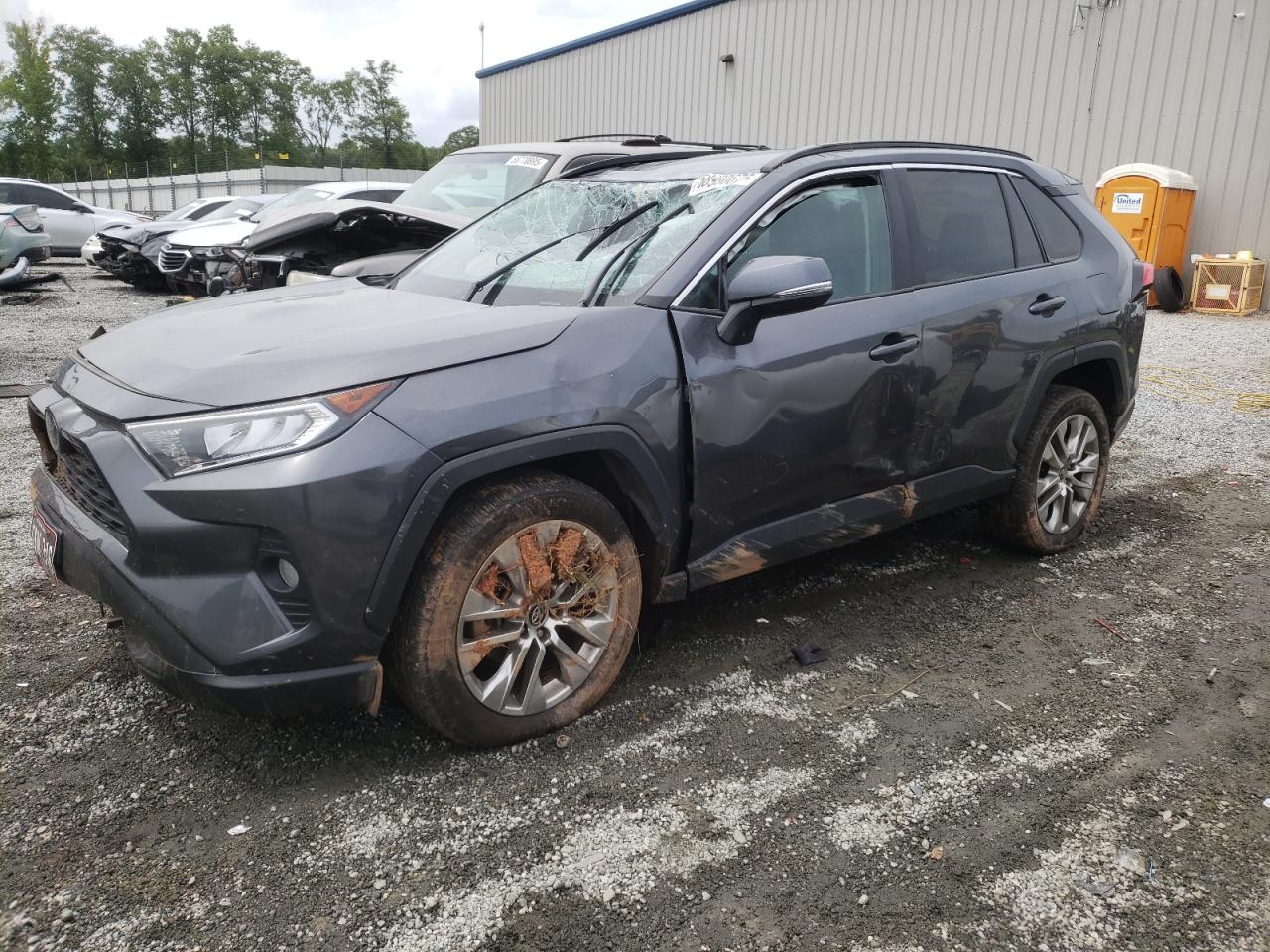 TOYOTA RAV4 XLE P 2021