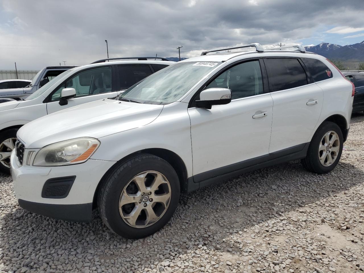 VOLVO XC60 T6 2012